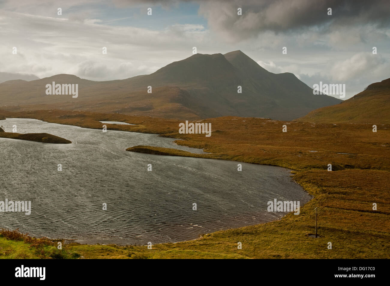 Lochan Mor et cul un ais Banque D'Images