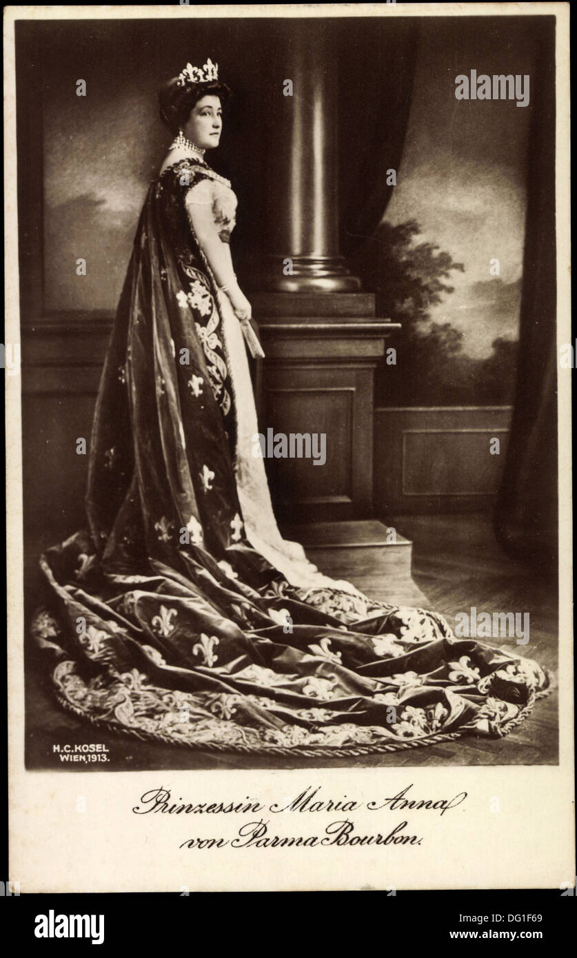 Ak Prinzessin Maria Anna von Bourbon de Parme, Gewand, Krone ; Banque D'Images