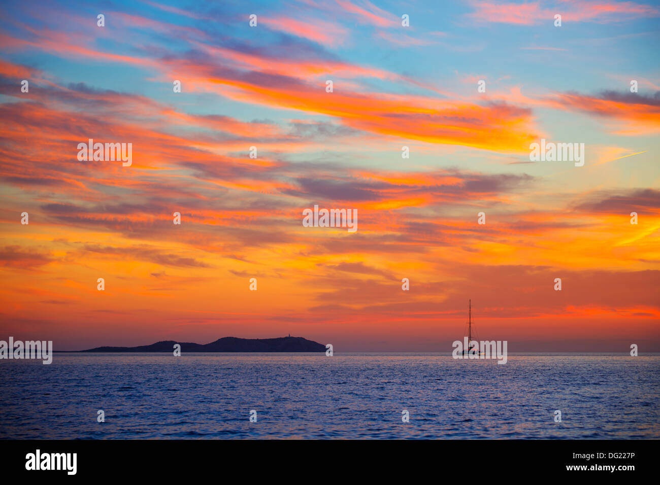 Ibiza San Antonio Abad de Portmany coucher du soleil à Îles Baléares d'espagne Banque D'Images