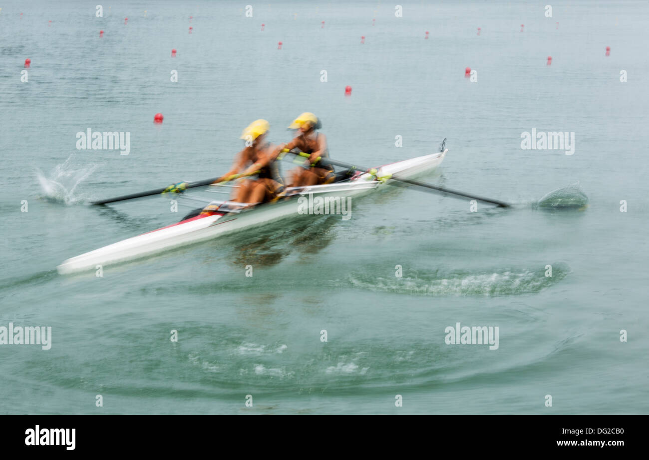 Royal Canadian Henley Regatta, deux rameurs femme Banque D'Images