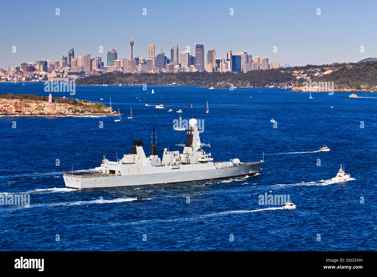 Le port de Sydney Australie moutons militaire HMS entrant dans le cadre de la Marine australienne de la revue navale internationale celebration Banque D'Images