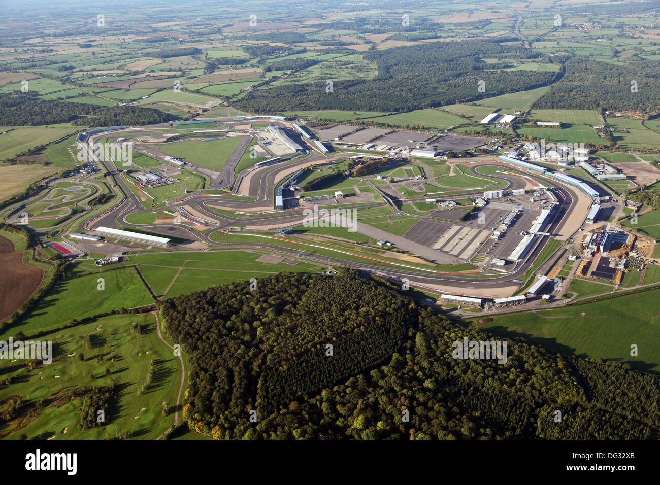 Vue aérienne du circuit de Silverstone dans le Northamptonshire Banque D'Images