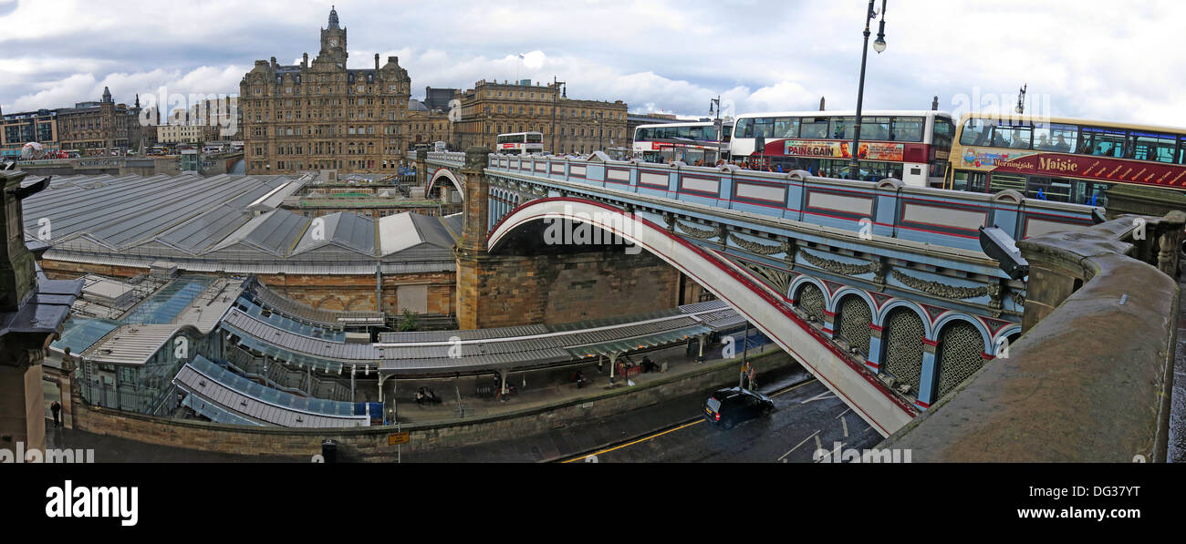 Panorama de Northbridge Edinburgh Scotland UK EH1 vista à partir de l'hôtel Scotsman à Balmoral Banque D'Images