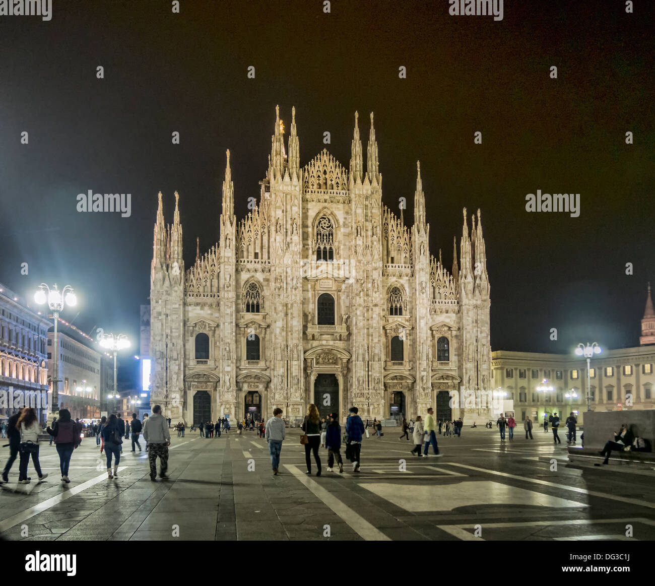 Piazza del Duomo à nuit, Milan, Italie Banque D'Images
