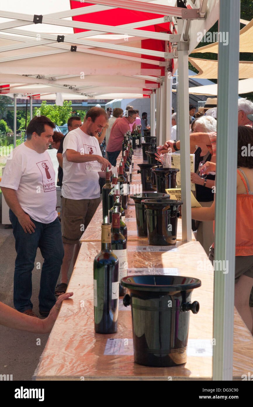 Fête des Vins - Vignerons indépendants Puy-L'Eveque Banque D'Images