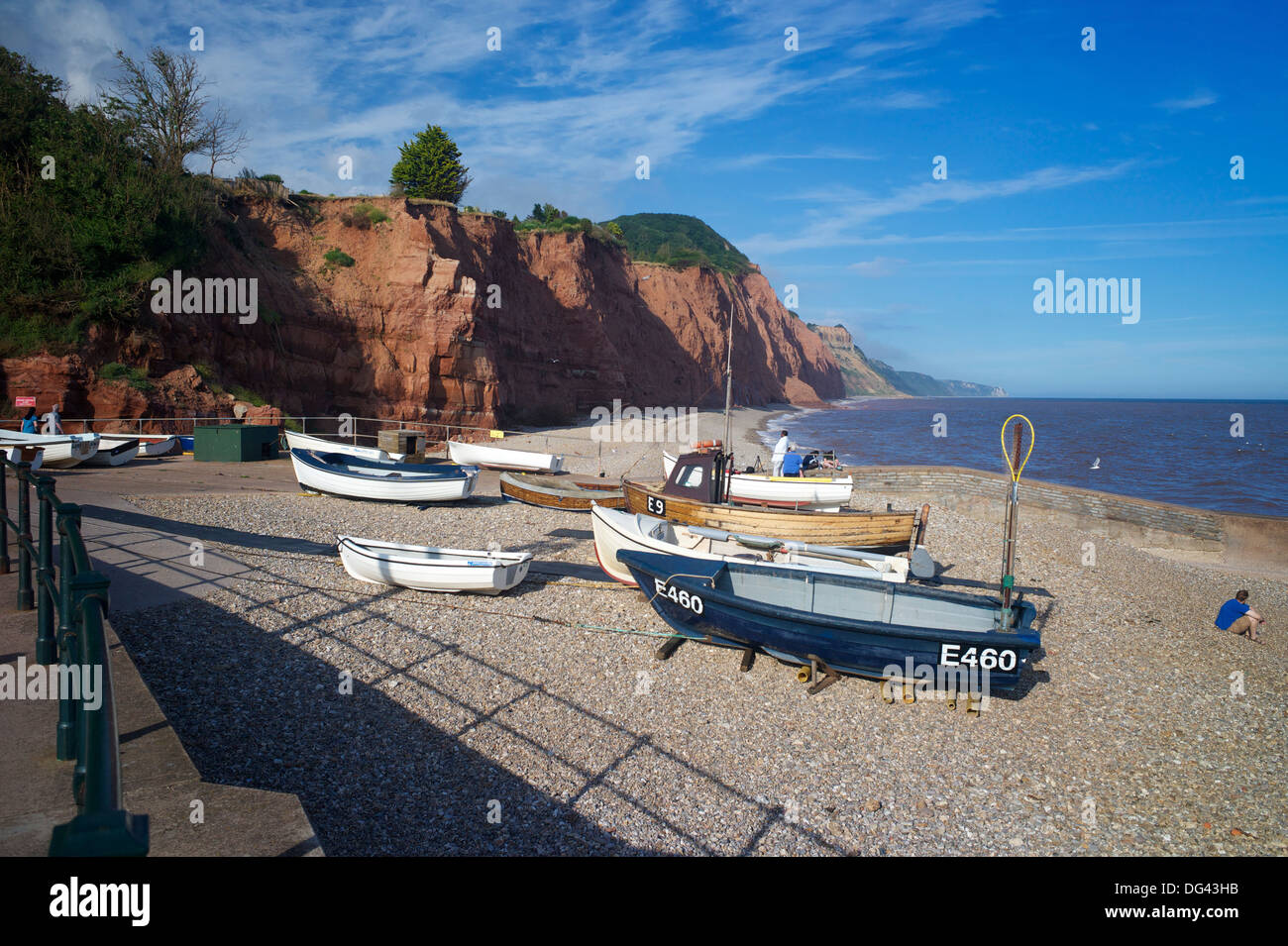 Plage et falaises sur la Côte Jurassique, site du patrimoine mondial de l'UNESCO, Greenbottom, Devon, Angleterre, Royaume-Uni, Europe Banque D'Images