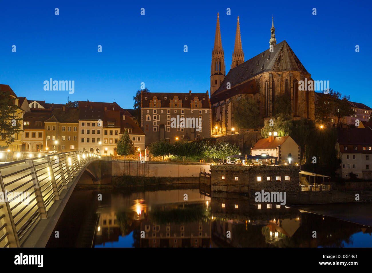 Allemagne/Saxe/Görlitz Görlitz, vue sur la ville avec la 'nuit' Peterskirche, 03 Oct 2013 Banque D'Images
