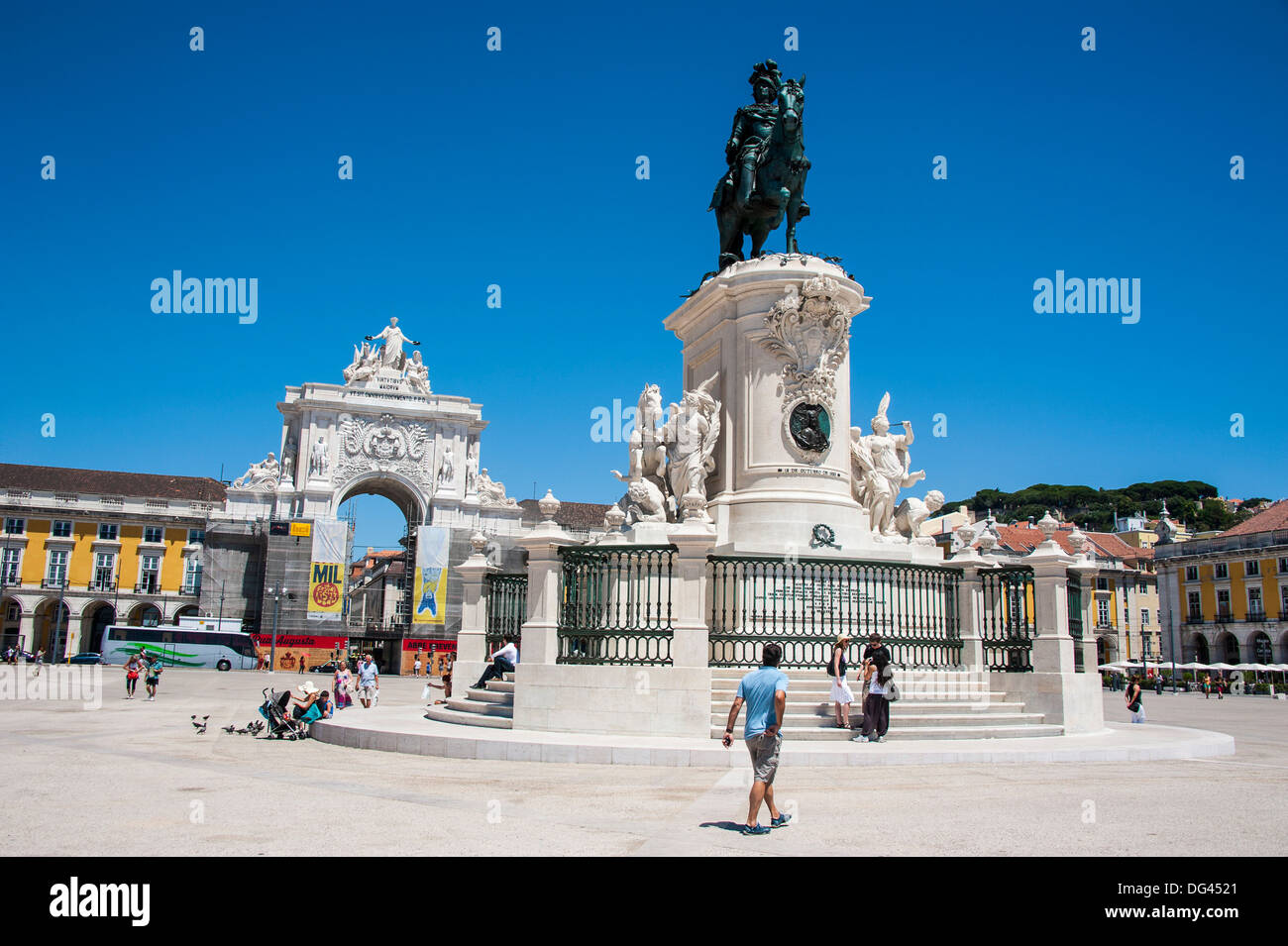 Statue du roi José I, sur la Praça do Comercio, Lisbonne, Portugal, Europe Banque D'Images