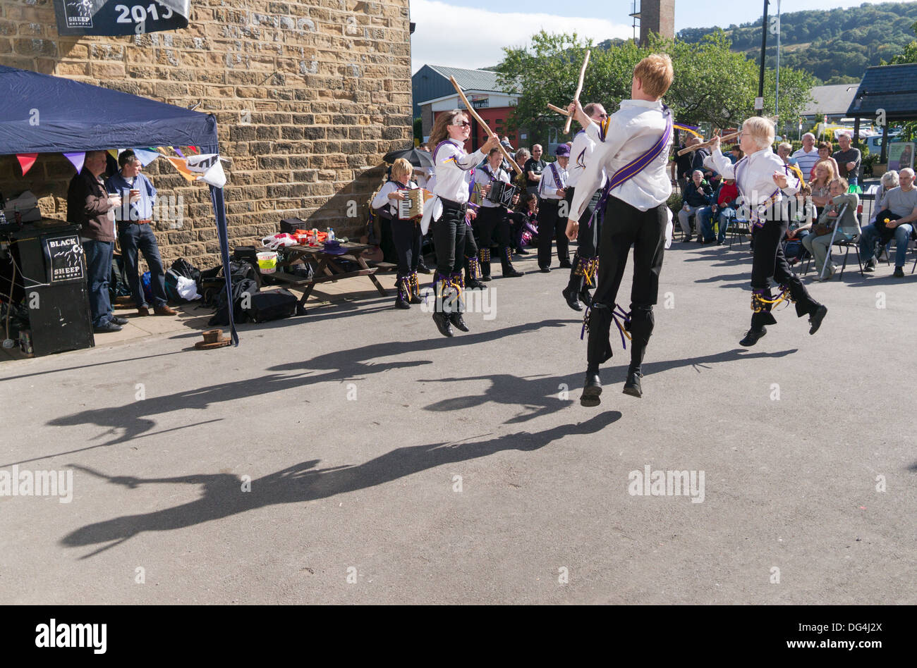 Kern Morris Dancers effectuer à Otley Folk Festival 2013, England UK Banque D'Images