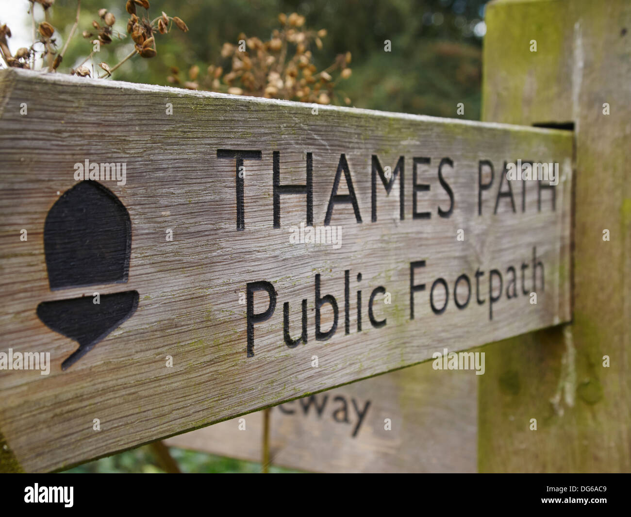 Thames Path Sign Sentier Public Banque D'Images