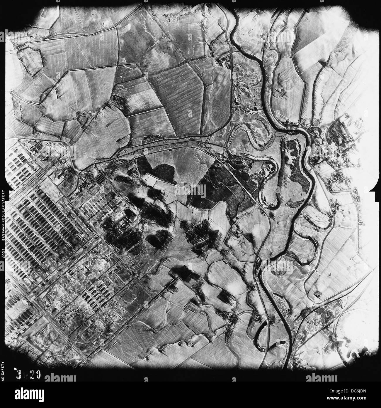 Le camp d'extermination de Birkenau, un site important pendant l'Holocauste, associé à l'extermination massive des Juifs et autres victimes du régime nazi. Banque D'Images