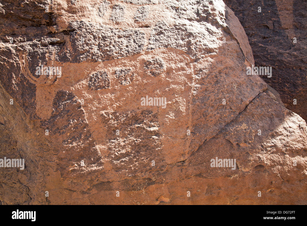 Rock Art à Ait Herbil près du village de Eghir dans l'Anti-Atlas, dans le sud du Maroc, l'Afrique du Nord Banque D'Images