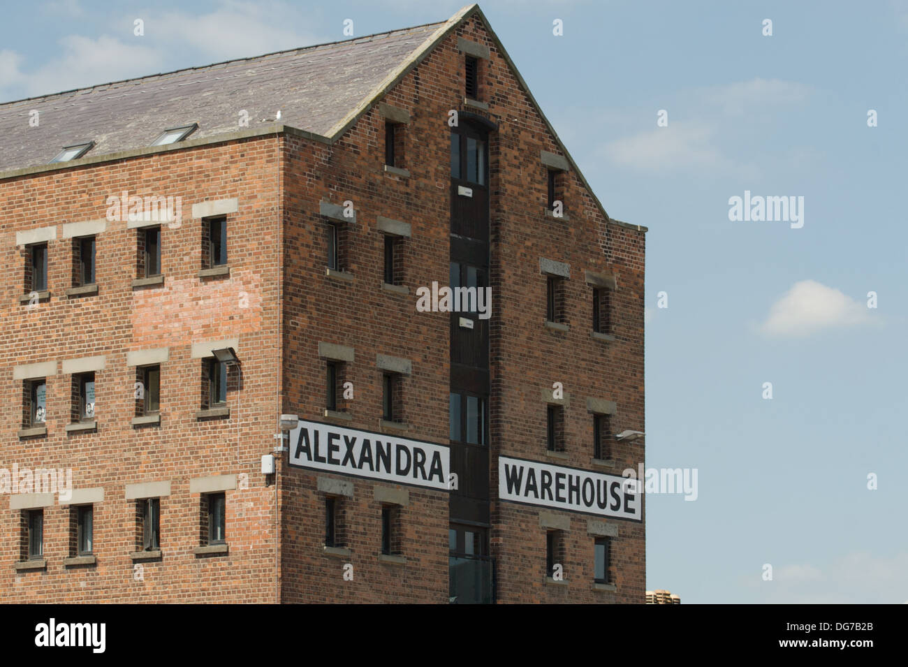 Red Brick Warehouse à Gloucester docks historiques de l'Angleterre. Banque D'Images