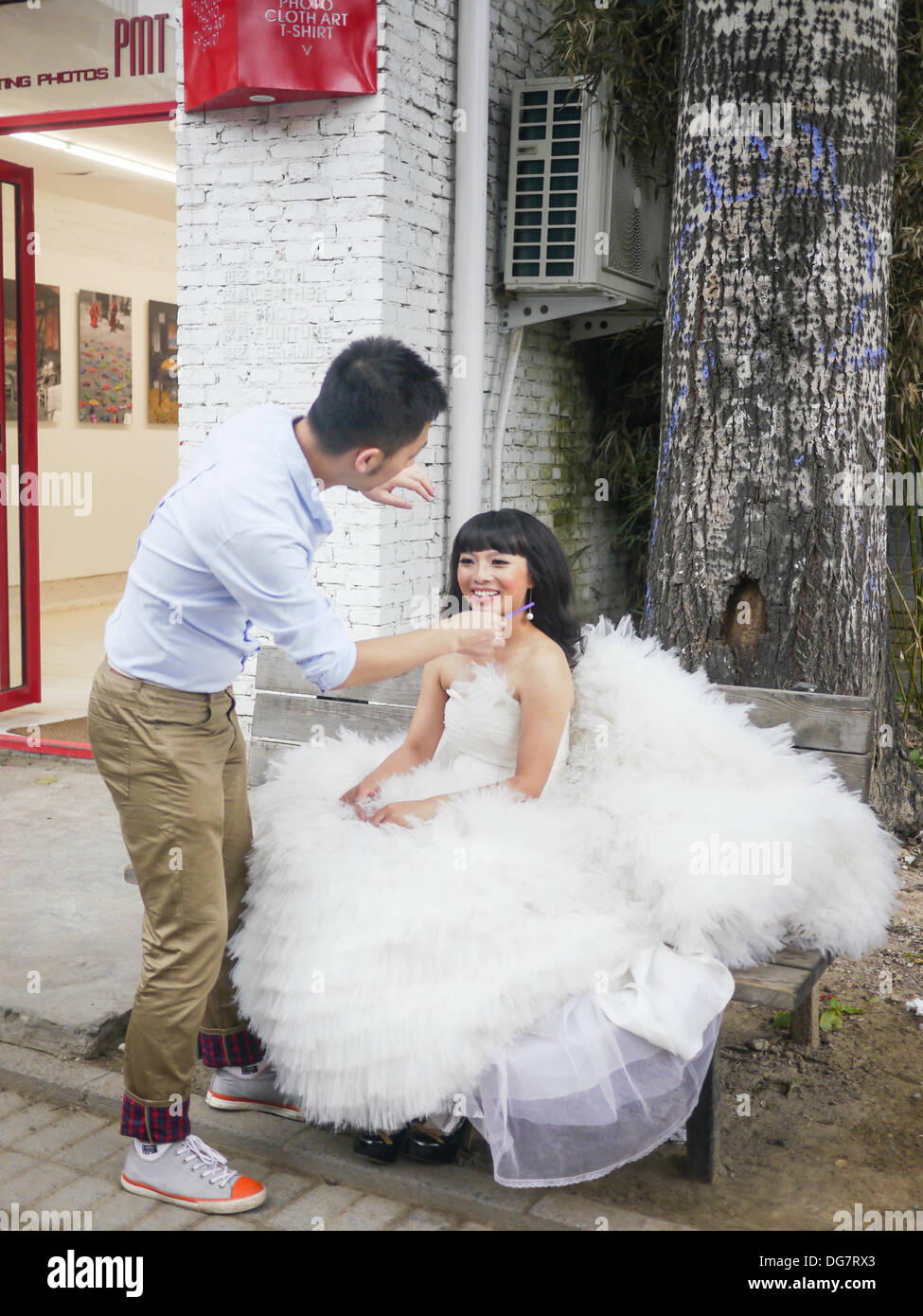 Mariée chinoise pendant une séance photo Beijing, Chine Banque D'Images