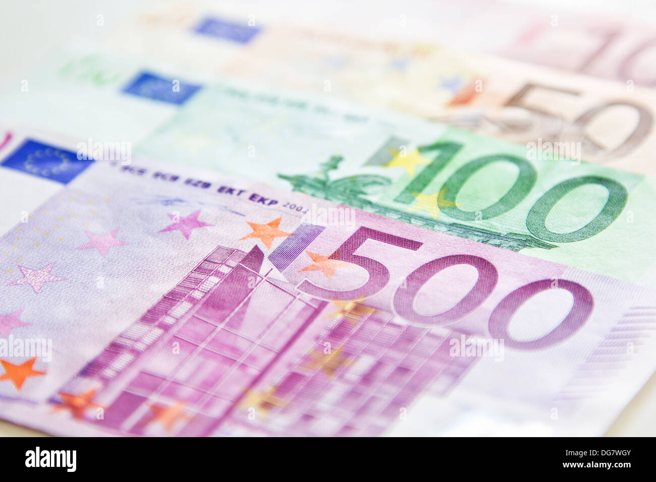 Varie des billets en euros comme arrière-plan Banque D'Images