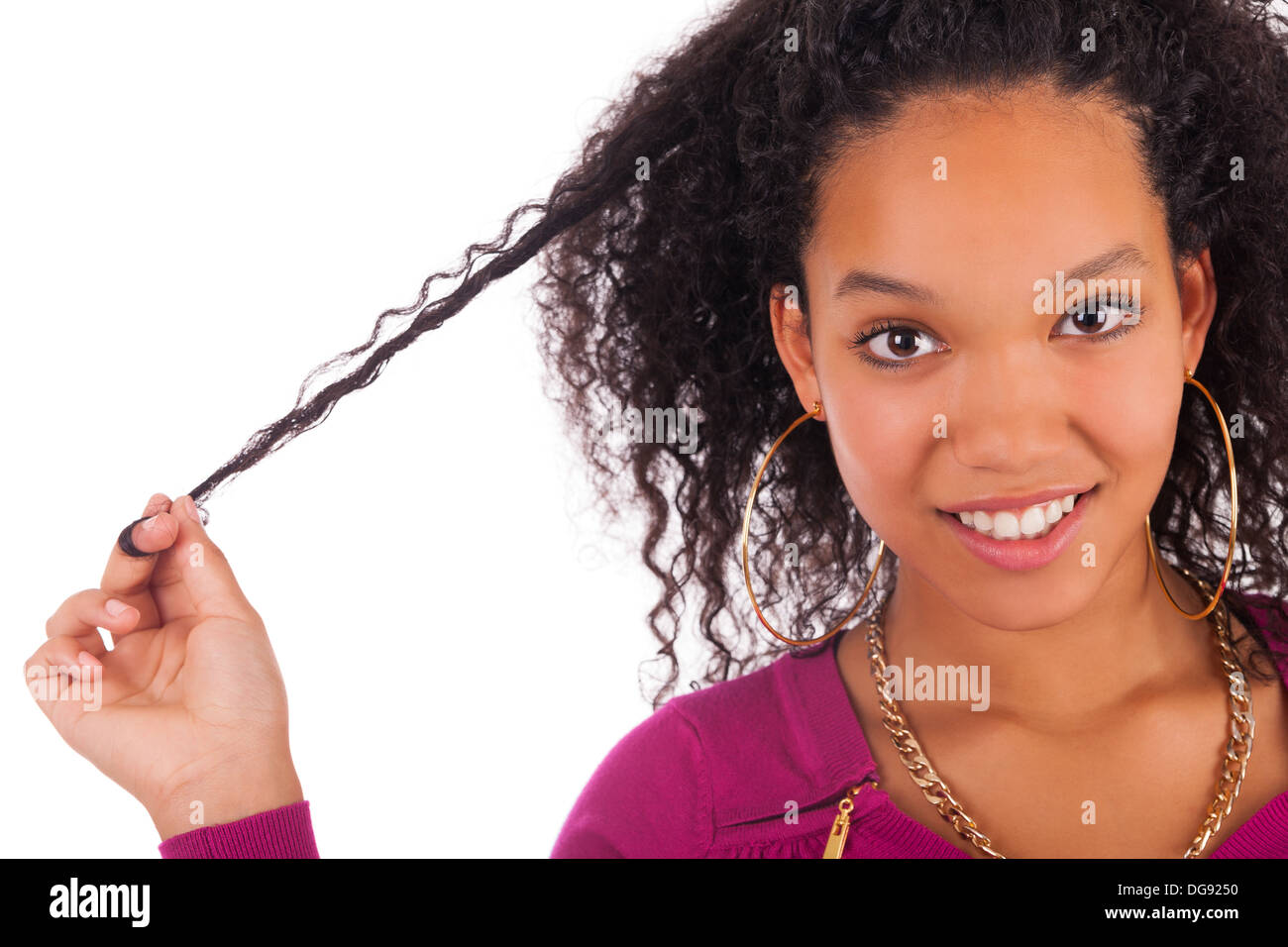 Young african american woman with long cheveux isolé Banque D'Images