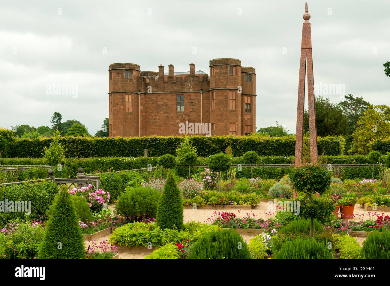Elizabethan Gardens, le château de Kenilworth, Kenilworth, Warwickshire, Angleterre Banque D'Images