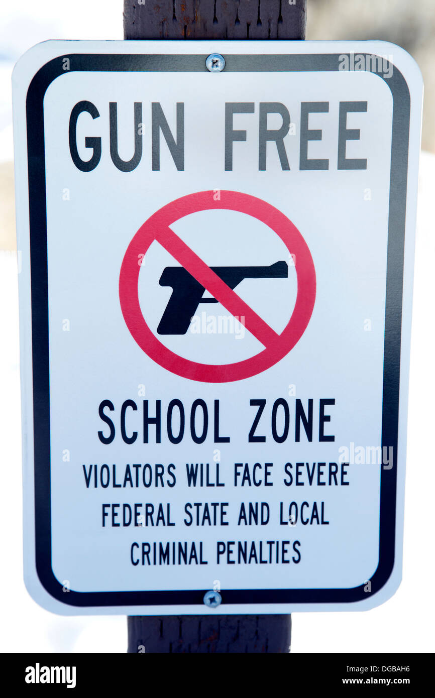 Gun free sign post en Californie Banque D'Images