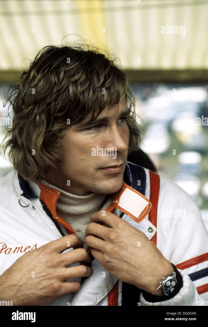 James Hunt, pilote automobile britannique qui a gagné le Championnat du Monde de Formule 1 en 1976. Photographié dans les années 1970. Banque D'Images