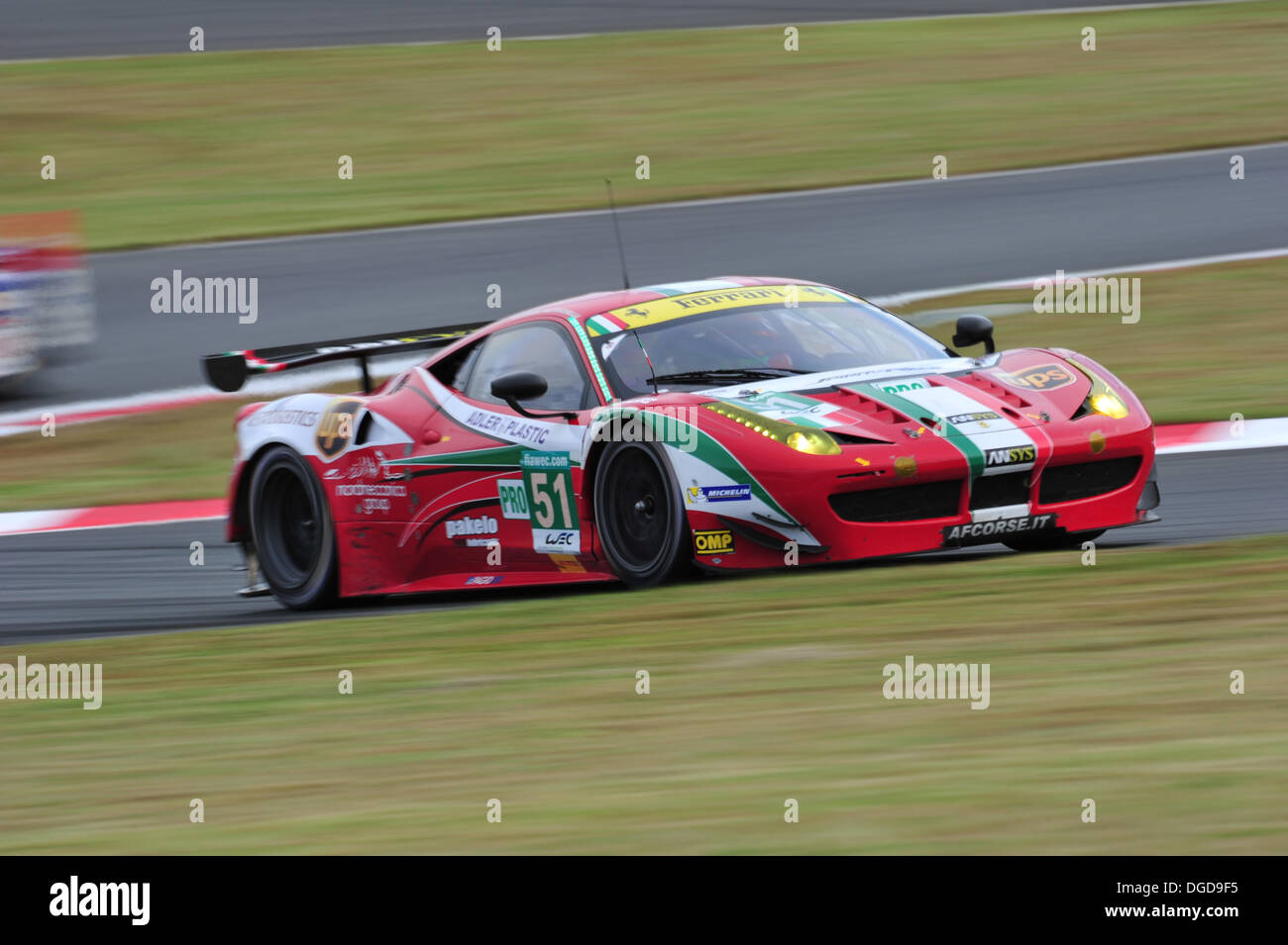 Shinozuka, Japon FUJI International Speedway. 18 Oct, 2013. 6 heures d'endurance FIA WEC endurance, la pratique. # 51 AF Corse (ITA) Ferrari F458 ITALIA Gianmaria Bruni (ITA) Giancarlo Fisichella (ITA) : Action de Crédit Plus Sport/Alamy Live News Banque D'Images