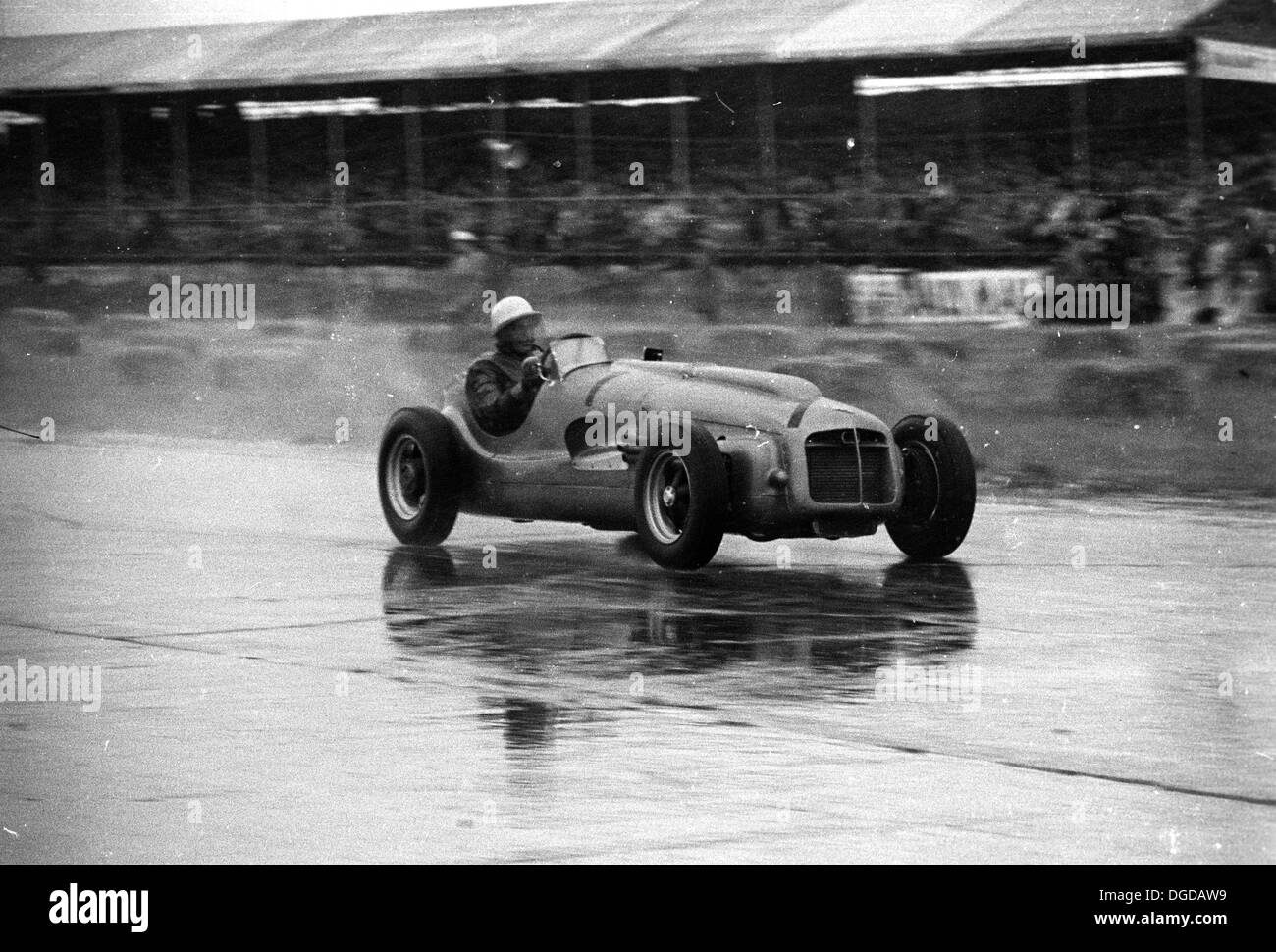 Dans l'après-guerre malheureuse Moss G-Type ERA - c'est une F2 voiture et la dernière voiture de course.Boreham, Angleterre 1952. Banque D'Images