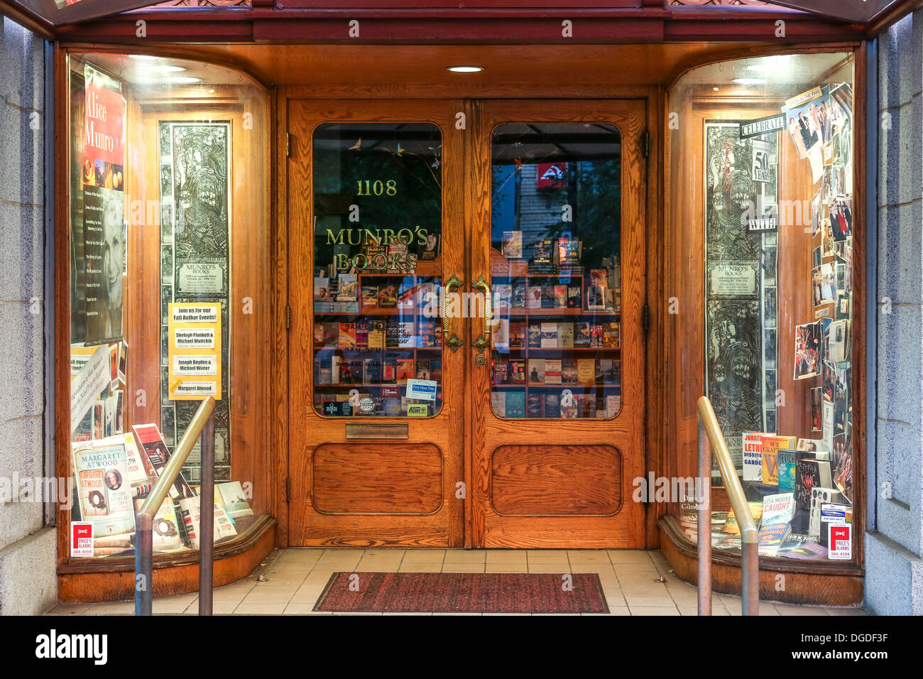 Munro's Books Store à Victoria, C.-B. ; ouverte par Alice Monroe et son en 1963 and Ex-Husband Banque D'Images