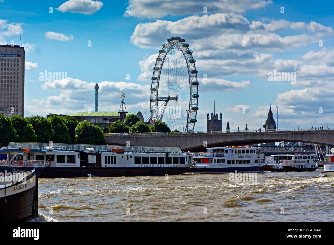 Tamise London England Uk. Angeo Harmonie 2 Croisière vacances London Eye Banque D'Images