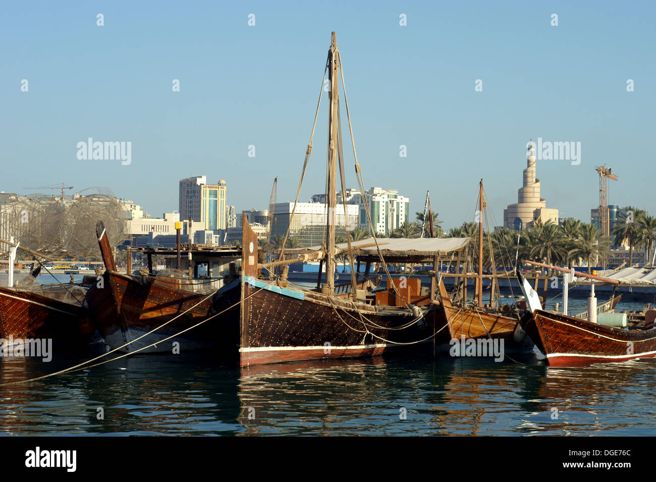 Bateaux à voile arabe traditionnel appelé Dhow à Doha, Qatar Banque D'Images