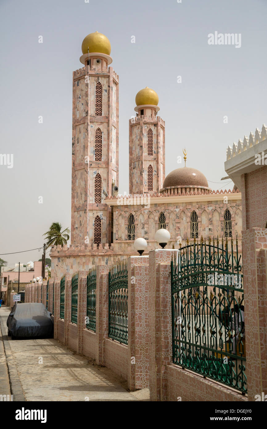 Le Sénégal, Tivaouane. Mosquée de Khalifa Ababacar Sy. Banque D'Images