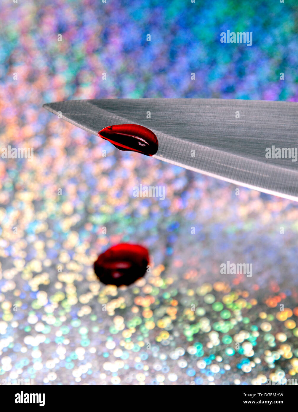 Faux sang sur la lame du couteau, Londres Banque D'Images