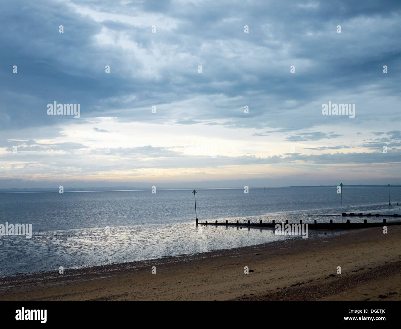 Beach et shore, Southend, Essex, Angleterre Banque D'Images