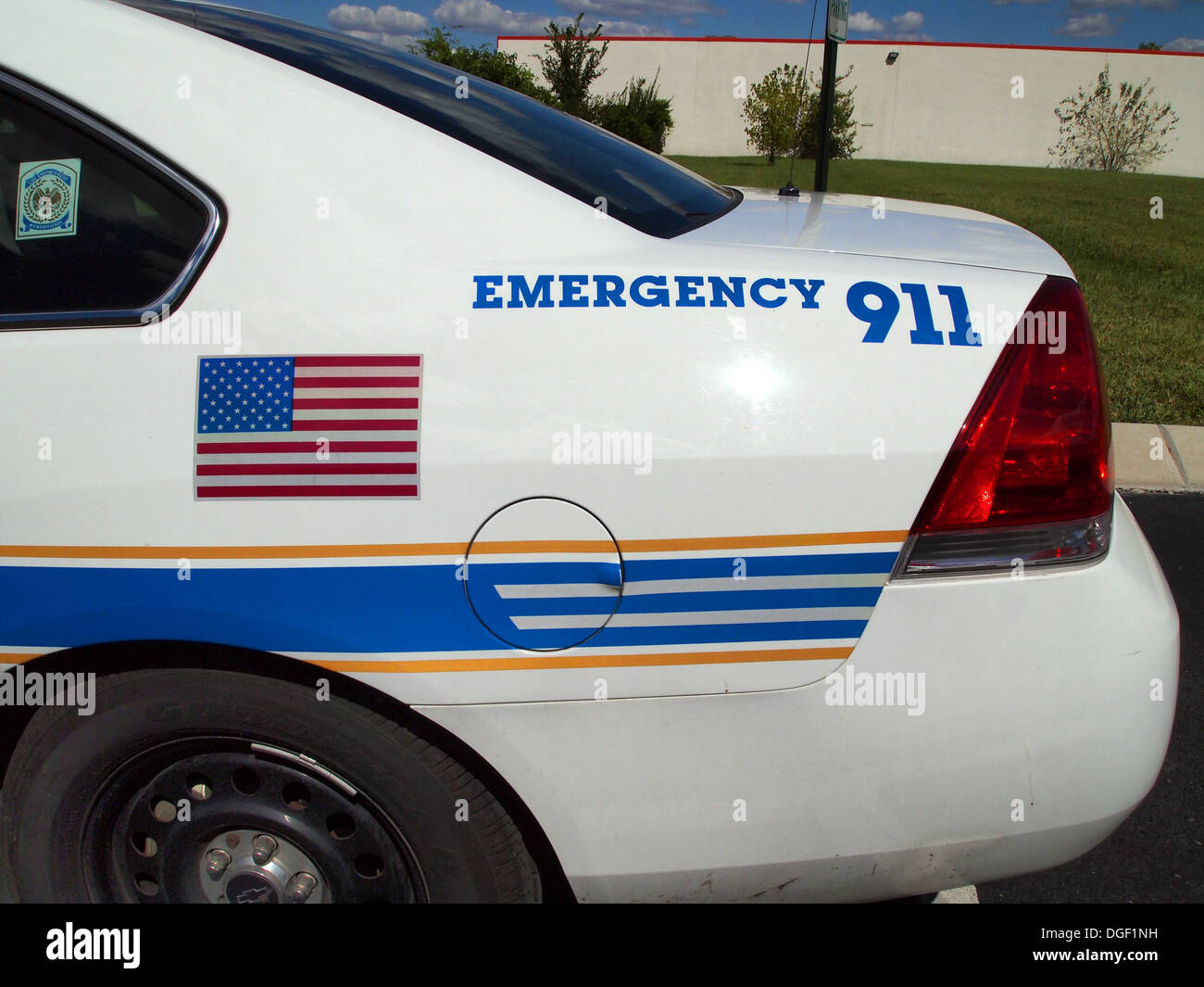 Drapeau américain et 911 Détails sur une voiture de police métropolitaine de Nashville, Nashville, Tennessee, USA Banque D'Images