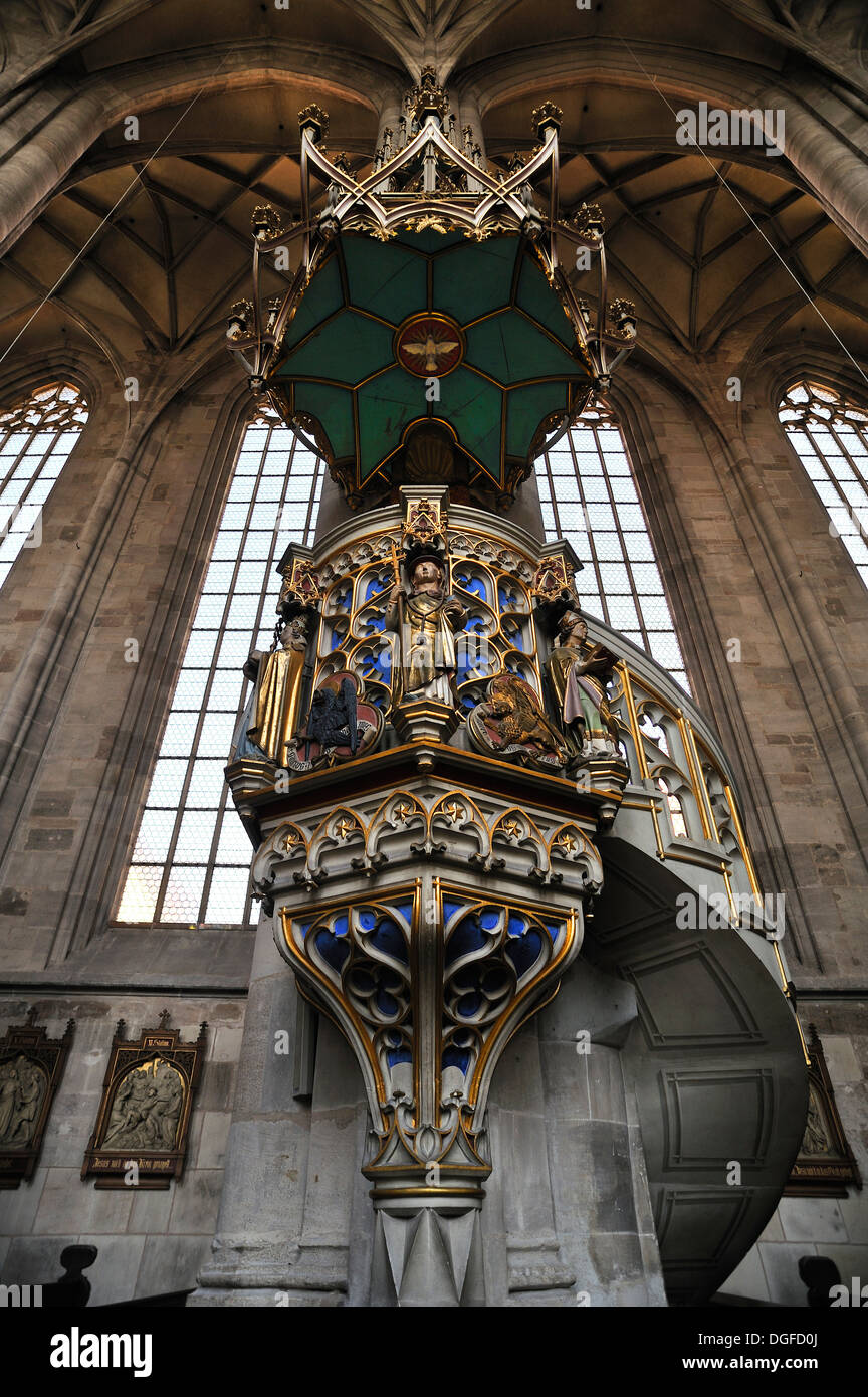 Grès ornés, remplages chaire avec à propos de 1480-90, à la fin-église-halle gothique, Saint George's Minster, Dinkelsbühl Banque D'Images