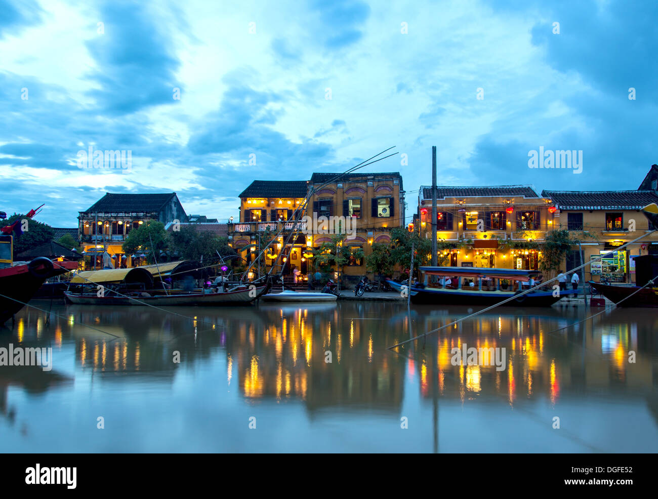 Hoi An riverside au Vietnam au crépuscule Banque D'Images