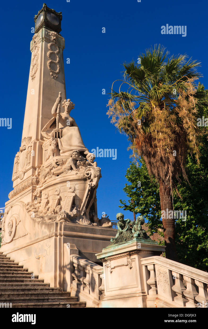 La gare de Marseille - Saint-Charles - statue Banque D'Images