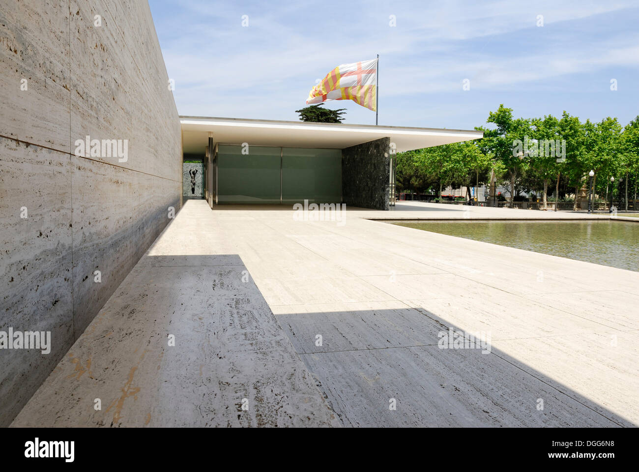 Pavillon de Barcelone, reconstruit le pavillon allemand pour l