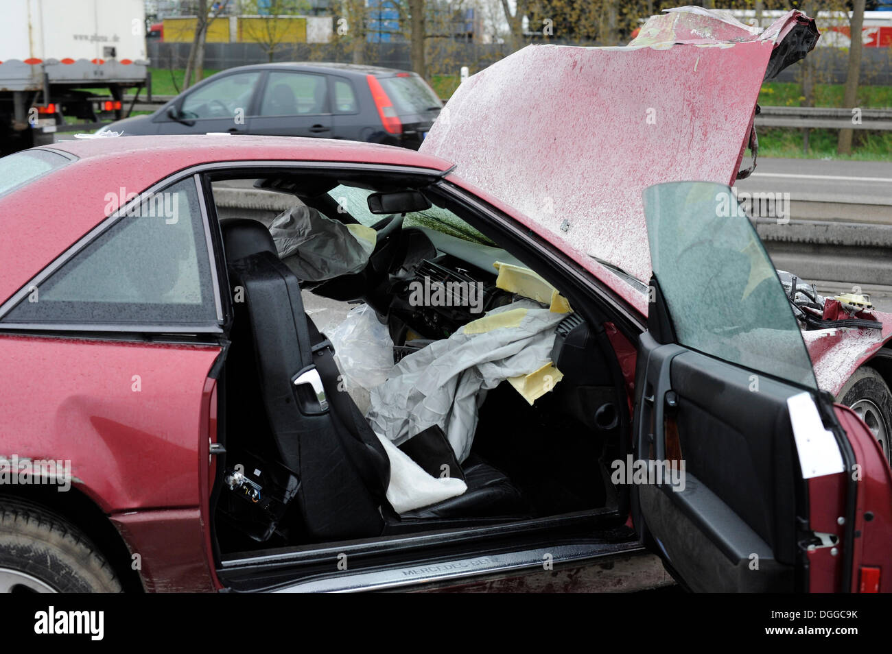 Fatal accident de la route causé par un mauvais sens sur l'autoroute A 81, Autobahn, Sindelfingen, Bade-Wurtemberg Banque D'Images