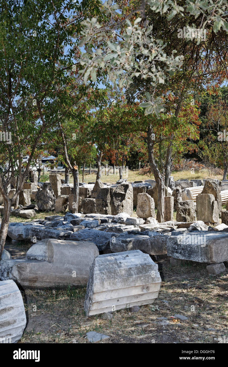 Des fragments de colonnes de l'ancien site archéologique de Troie, Truva, UNESCO World Heritage Site, Canakkale, Çanakkale Banque D'Images