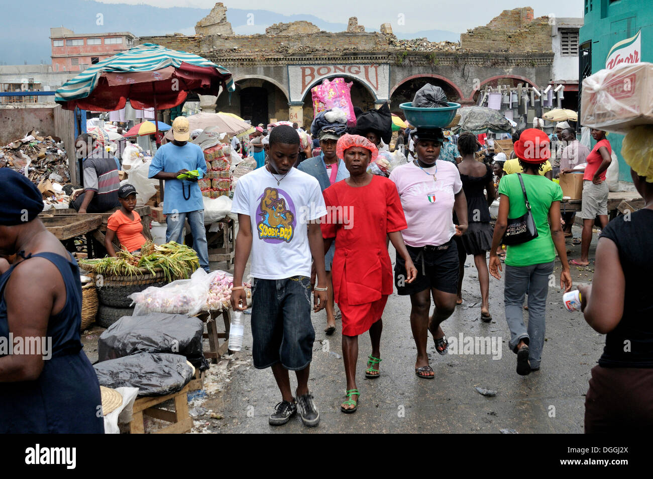Femme haïtienne marché Banque de photographies et d’images à haute ...