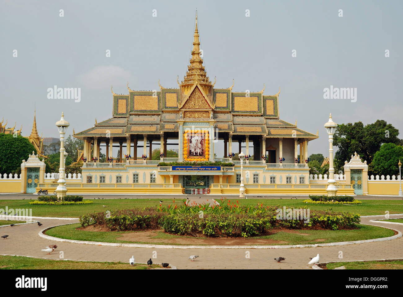 Palais Royal Du Cambodge Banque De Photographies Et D images Haute palais-royal-du-cambodge-banque-de-photographies-et-d-images-haute