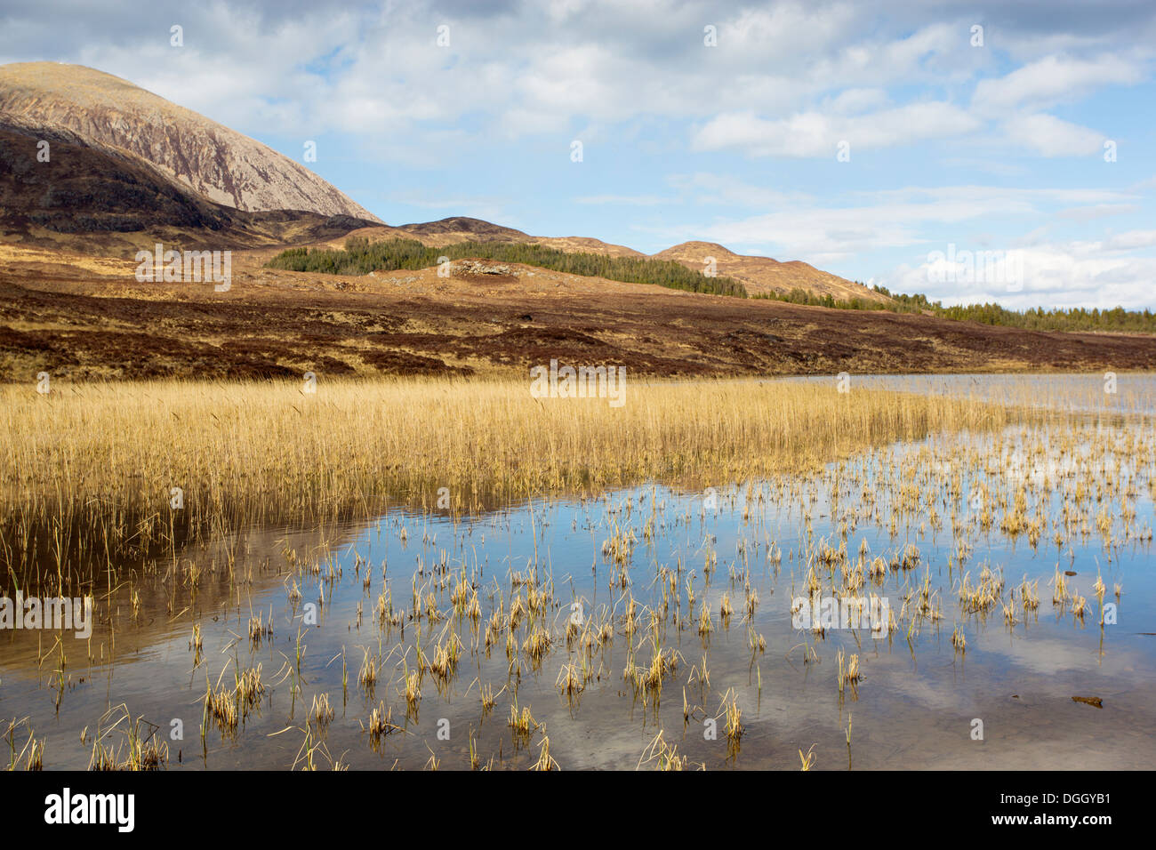 Beinn na Cailleach et Lochan Cill Chriosd, île de Skye, Écosse Banque D'Images