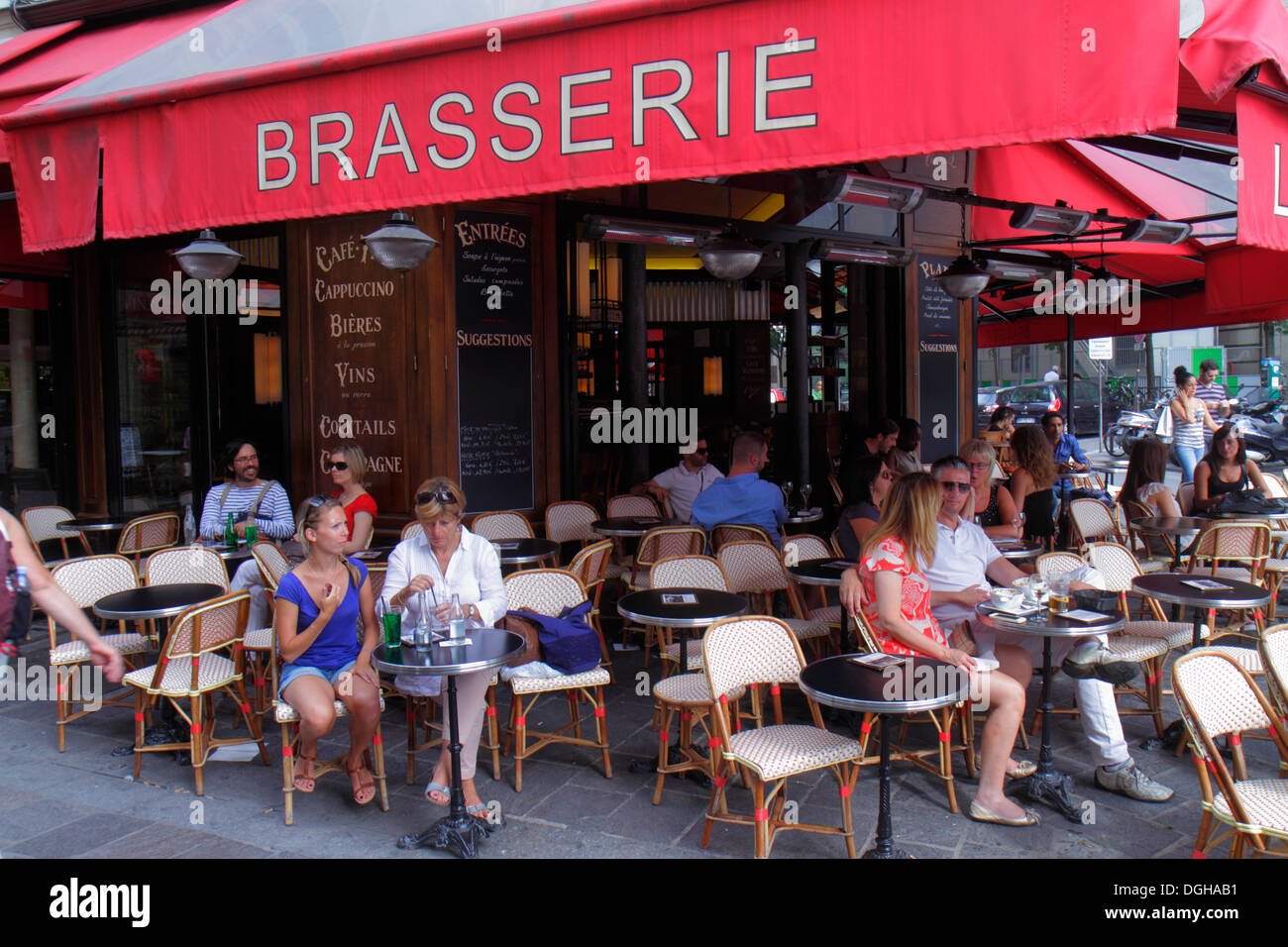 Paris France,1er arrondissement,rue Montorgueil,l'esplanade Saint Eustache,restaurant restaurants restaurants repas cafés,cuisine,nourriture,café,brasserie,t Banque D'Images