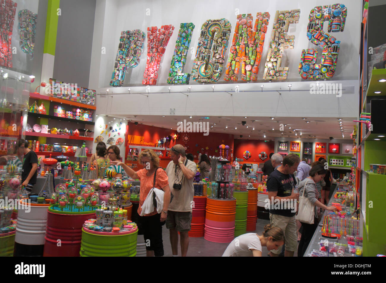 Paris France,Europe,Français,1er arrondissement,Carrousel Carousel Carousel du Louvre, Pylones,cadeaux,les visiteurs Voyage tour touristique Banque D'Images