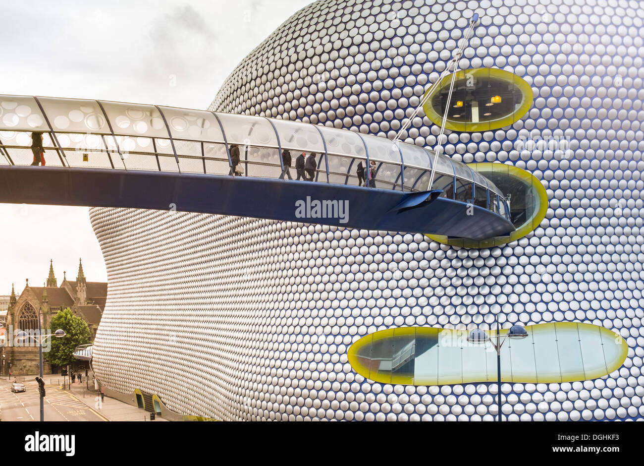 Selfridges, et le pont au centre commercial Bullring, Birmingham, Angleterre. Banque D'Images