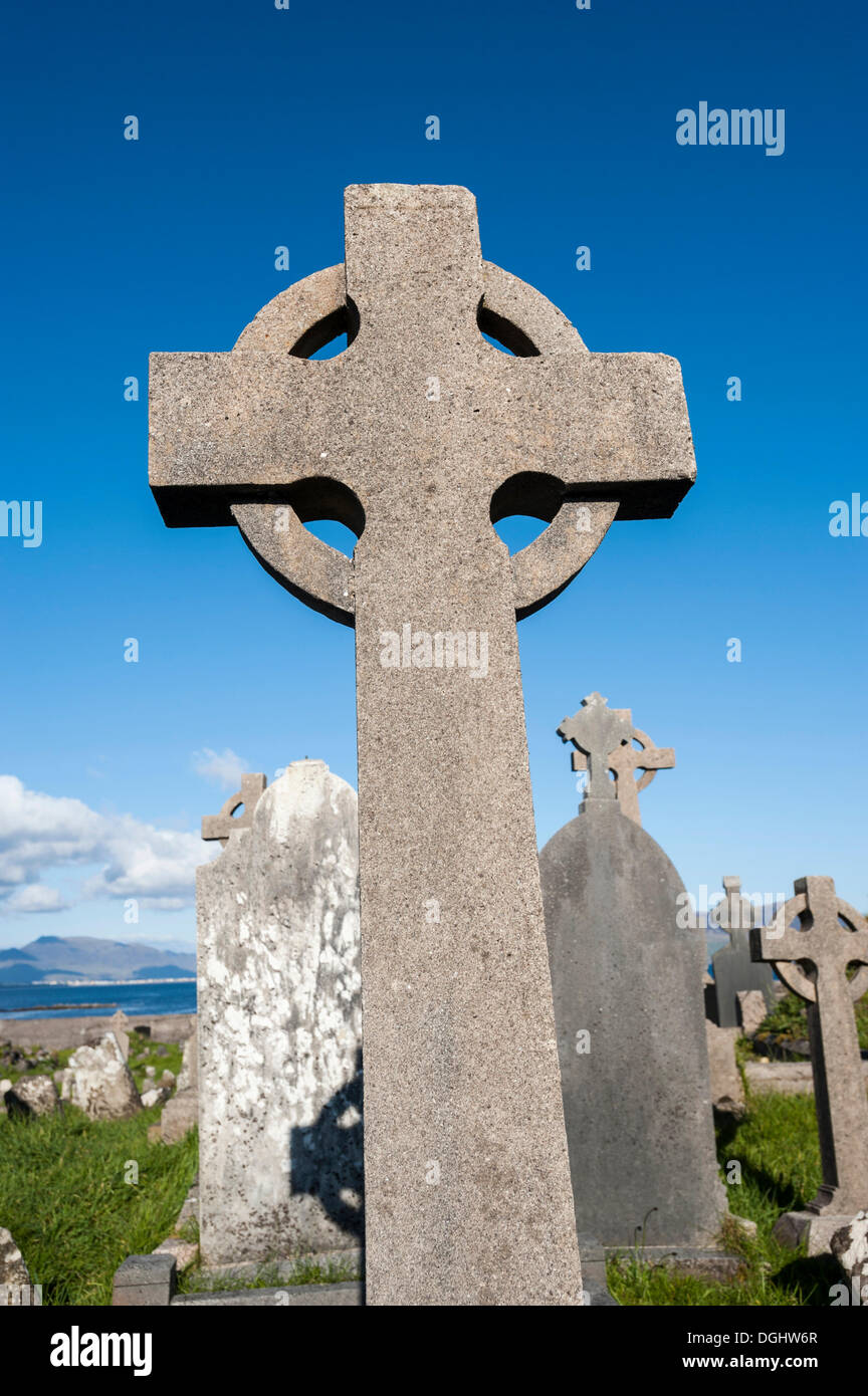 Croix celtique, Ballinskelligs Priory, Anneau du Kerry, Ireland, County Kerry, République d'Irlande, Europe Banque D'Images