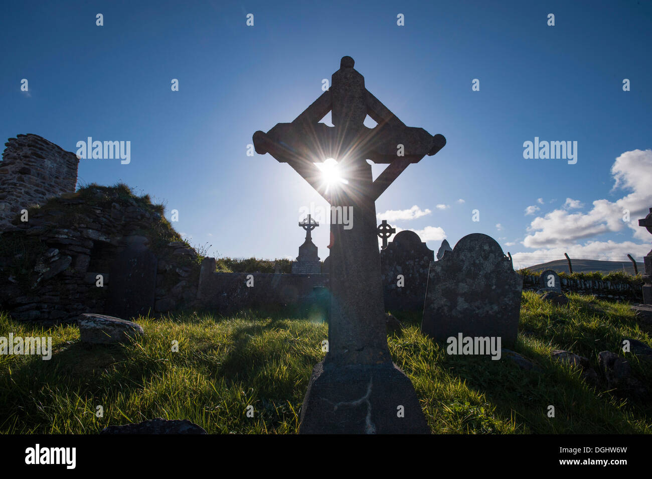 Croix celtique, Ballinskelligs Priory, Anneau du Kerry, Ireland, County Kerry, République d'Irlande, Europe Banque D'Images