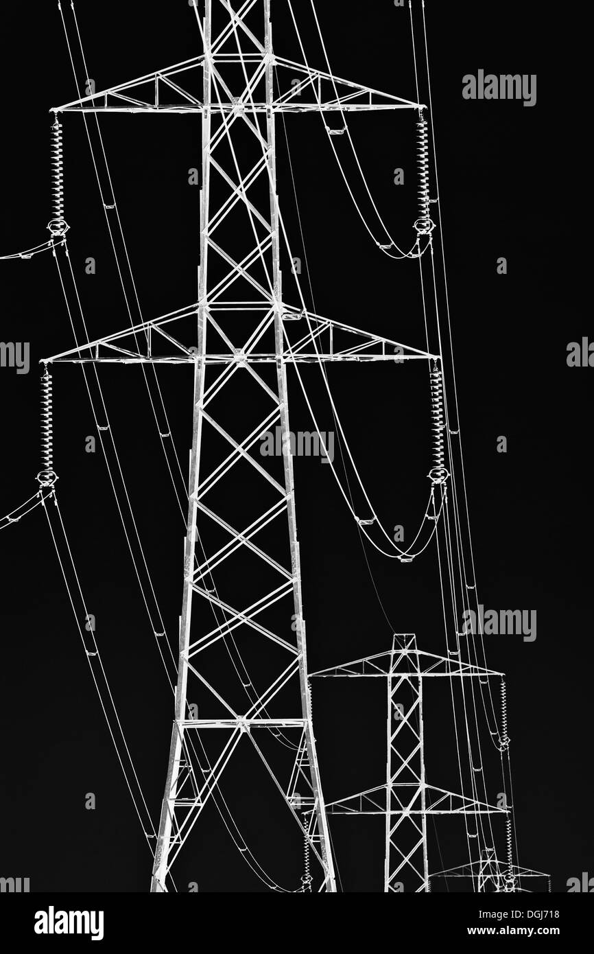 Grapic résumé image d'une ligne de pylônes dans le Leicestershire. Banque D'Images