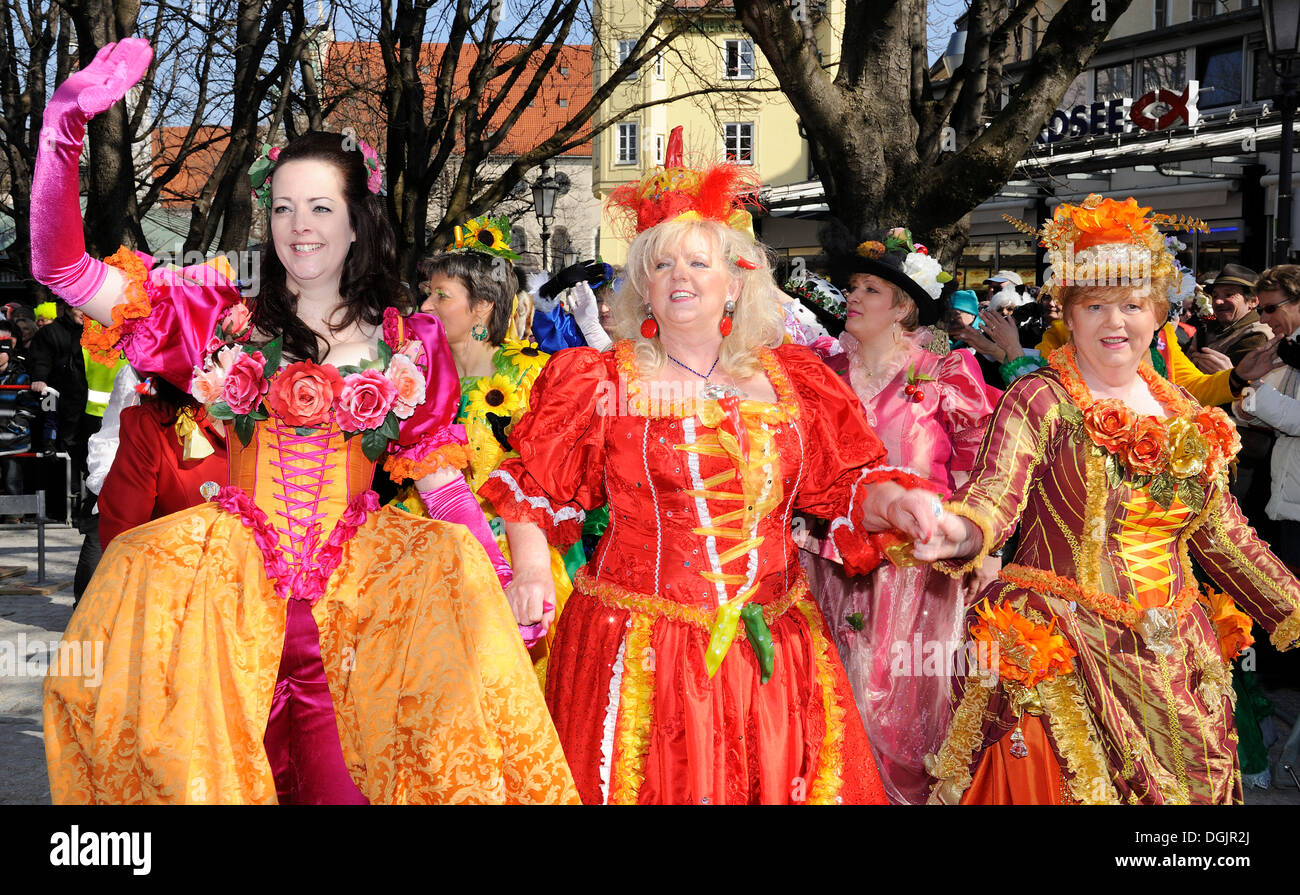 Danse traditionnelle des femmes du marché sur le Mardi Gras, le Marché Viktualienmarkt, Munich, Haute-Bavière, Bavaria, PublicGround Banque D'Images