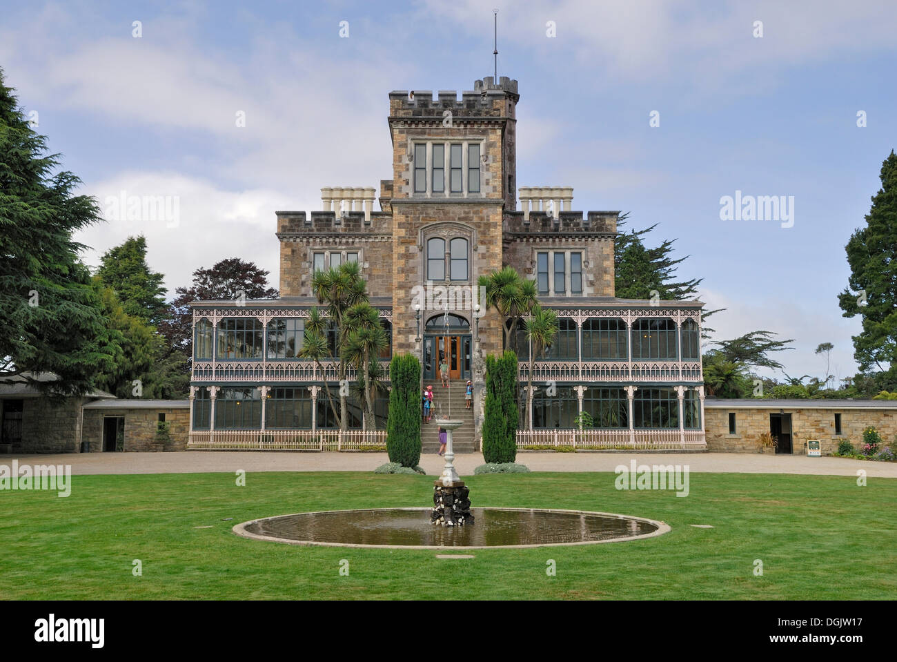 Larnach Castle, entrée, façade, péninsule d'Otago, Dunedin, Nouvelle-Zélande, île du Sud Banque D'Images