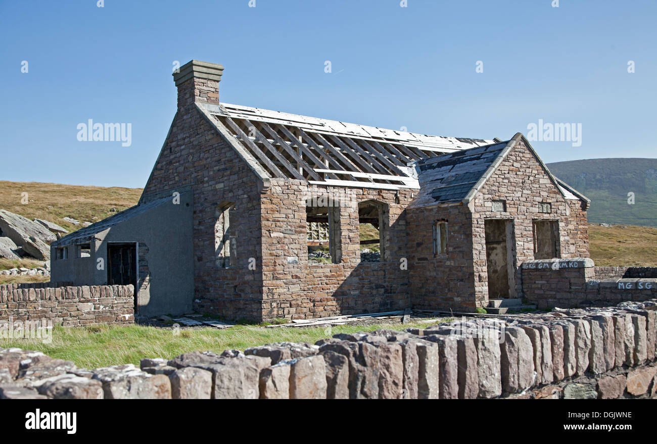 Les ruines de coquille de Kerrary school house utilisé comme décor de film La Fille Ryans Banque D'Images